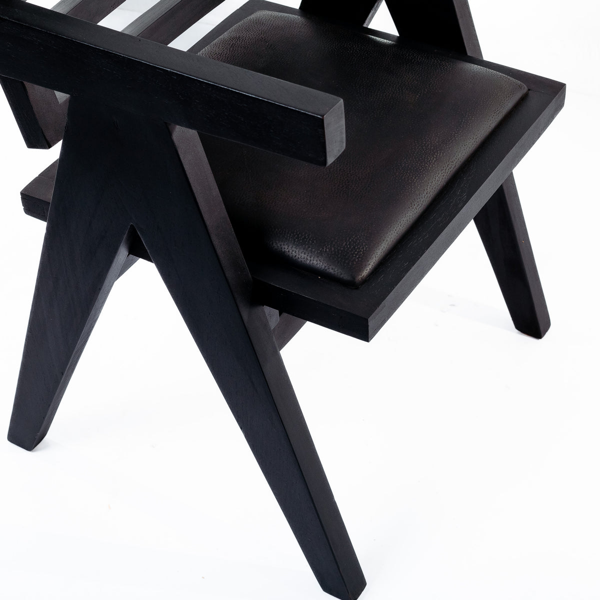 KUKAA CHAIR (ARMS)